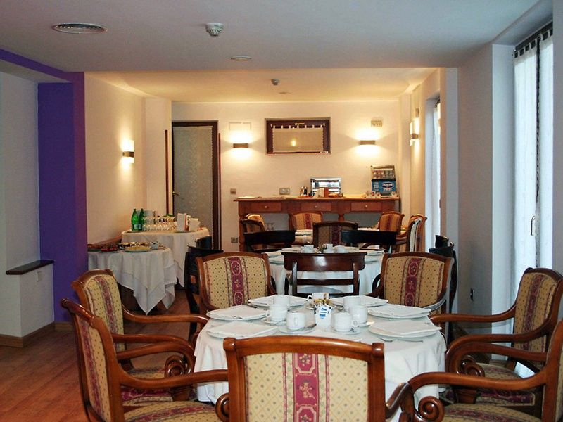 Ayre Hotel Alfonso II Oviedo Exteriör bild